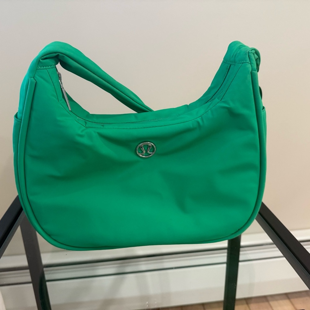 Lululemon City Essentials Shoulder Bag